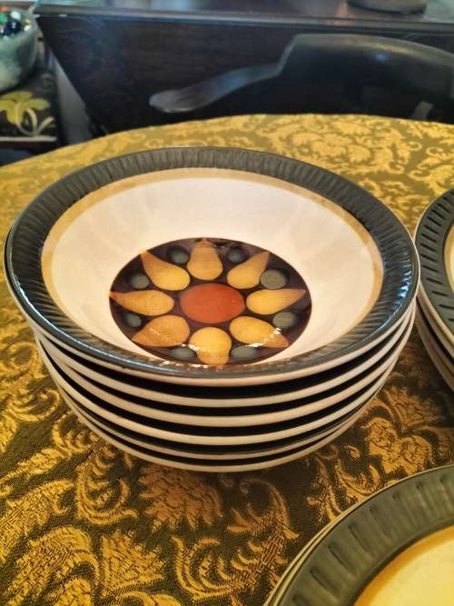 Electra Japan Stoneware Dinner Service