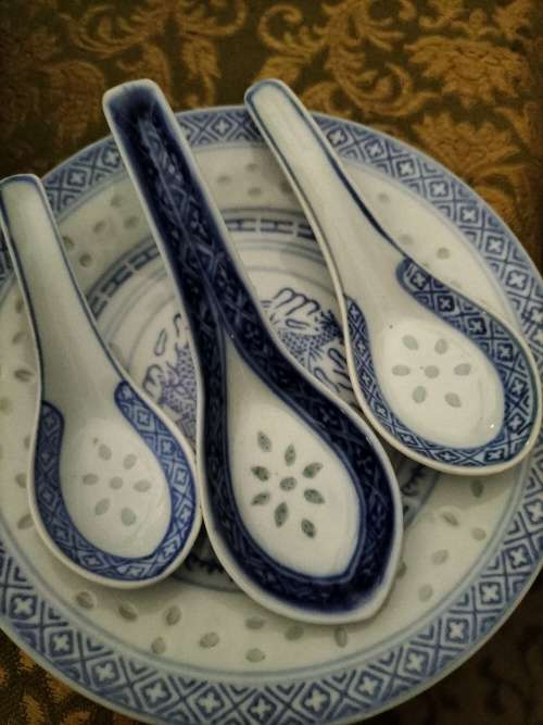 Tienshan Jingolezhen Plates x4 with Spoons