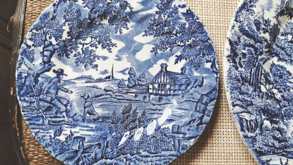 Myott Hand Engraved Dinner Service - The Hunter X 36 pieces