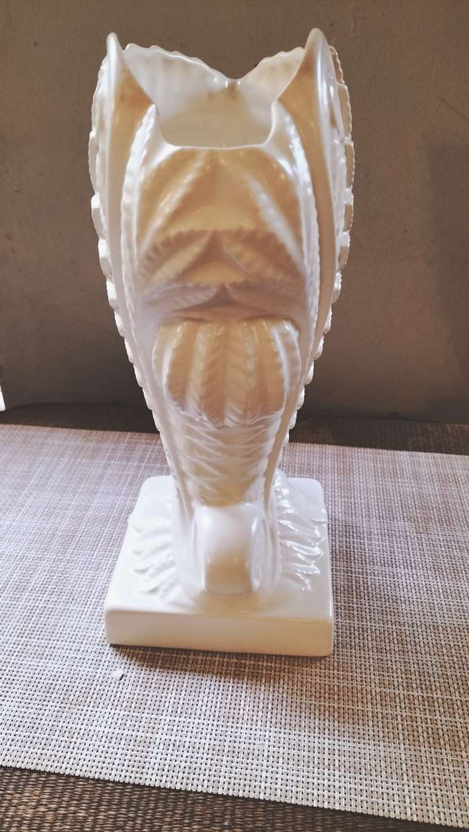 Art Deco Beswick White Shell Vase