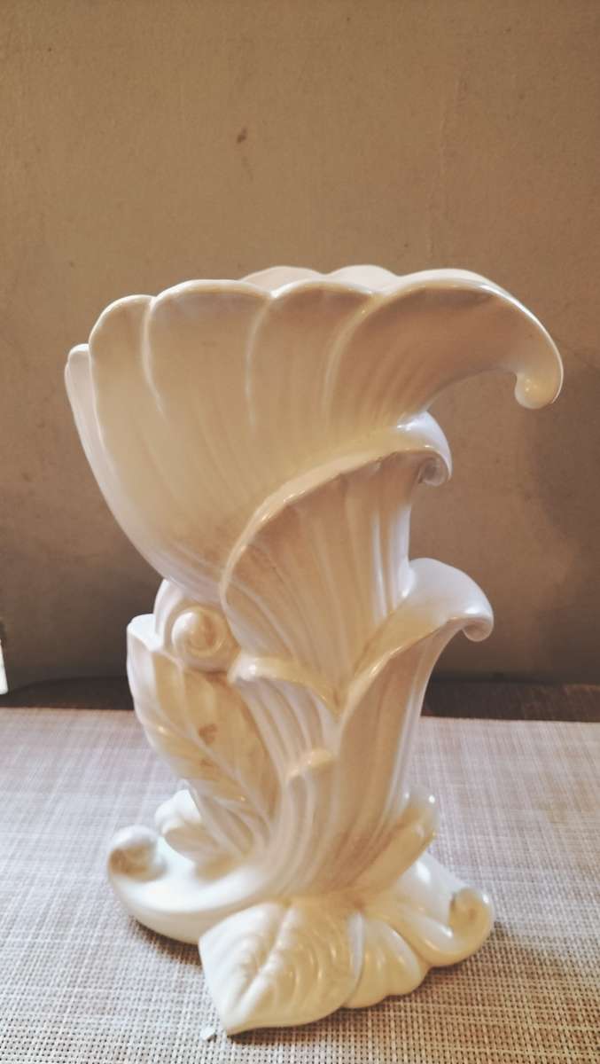 Art Deco Beswick White Cornopia Vase