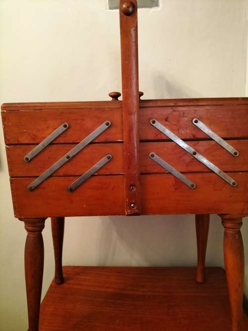 Vintage Concertina Drawer Sewing Box on Spindle Legs