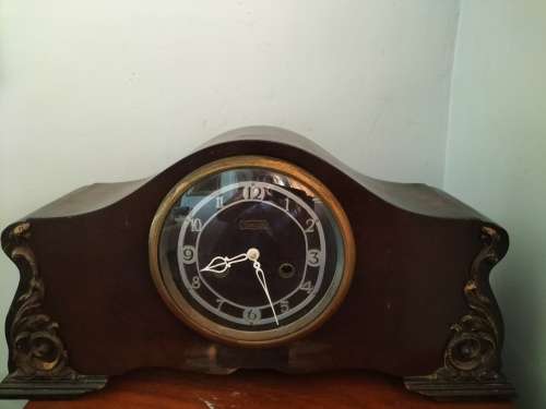 Wooden Mantle Clock