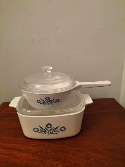 Set of Corning ware, Saucepan & Lid & Casserole Dish with Lid