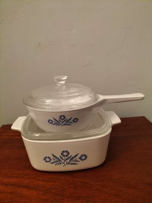 Set of Corning ware, Saucepan & Lid & Casserole Dish with Lid