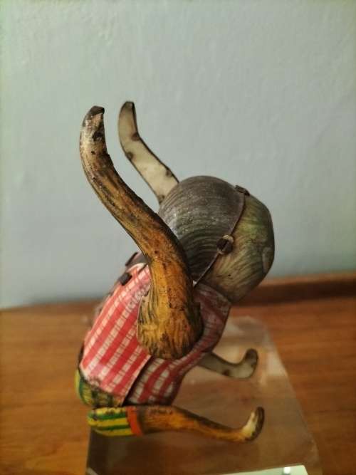 Antique Lithographed Tin Toy