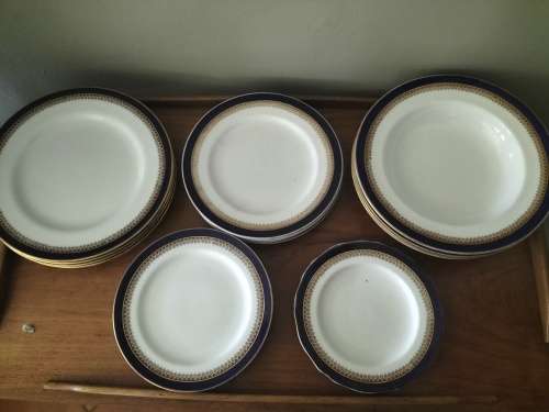 Spode Dinner Service 4 Place Setting Pattern Knightsbridge