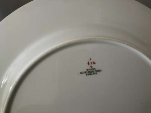 Spode Dinner Service 4 Place Setting Pattern Knightsbridge