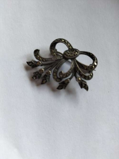 Silver Marcasite Bow Brooch