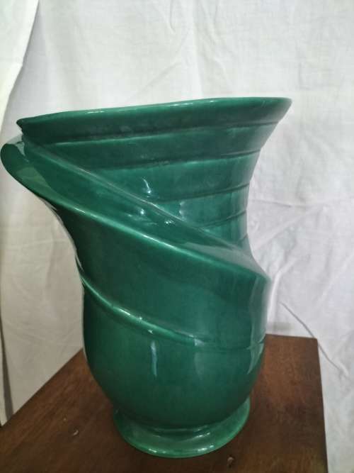 Large Lucia Ware Green Vase