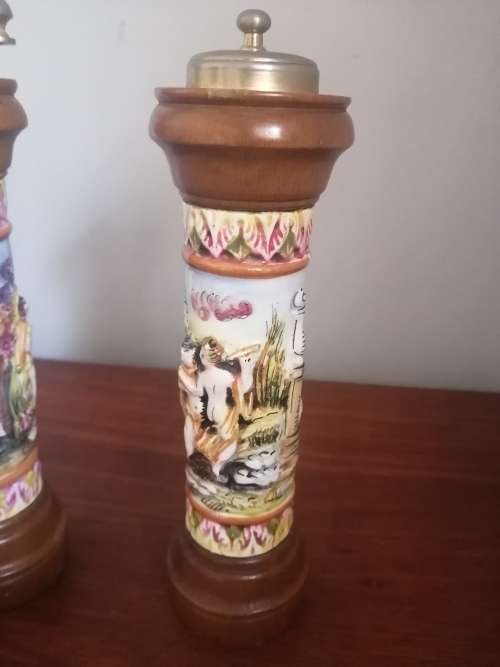 Capidomonte Salt and Pepper Grinder