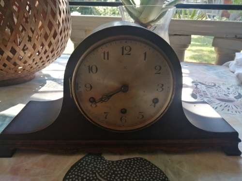 Vintage Wooden Mantle Clock