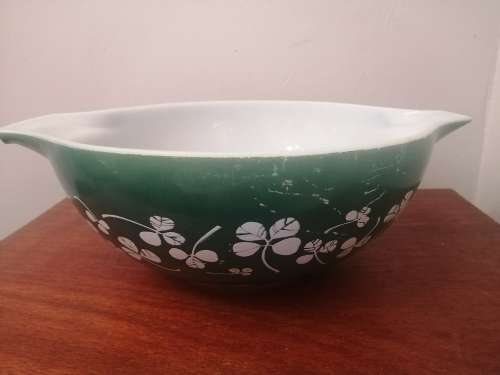 Vintage Shamrock Pyrex Bowl Rare Pattern