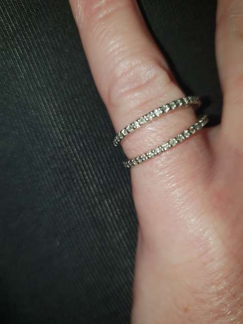 9ct White gold bands set