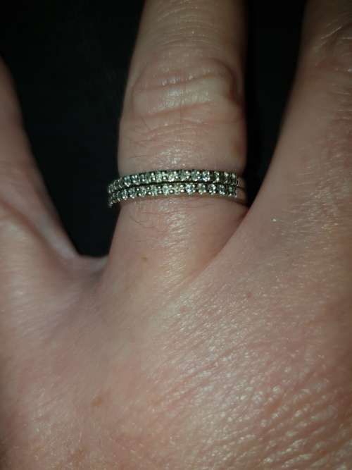 9ct White gold bands set