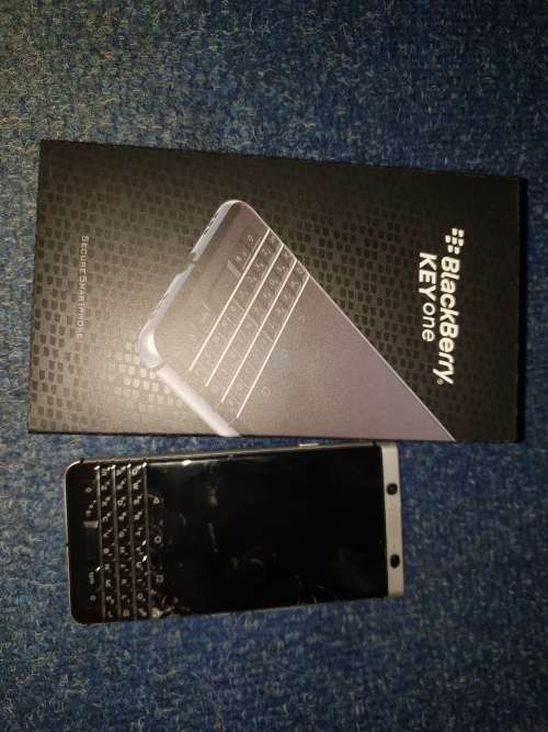 BlackBerry KEYone with Smart Keyboard powered by Android