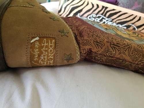 Ed Hardy Snowblazer womens boots - size 7 (US 9)