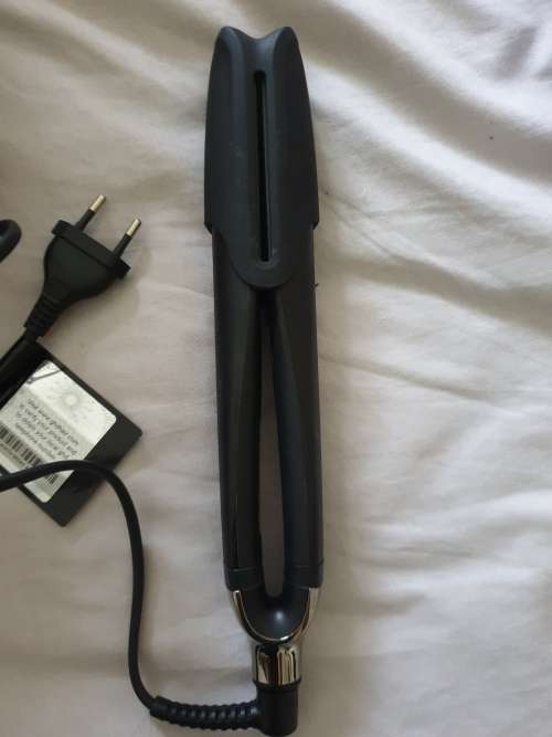 GHD Platinum + black styler - previously loved