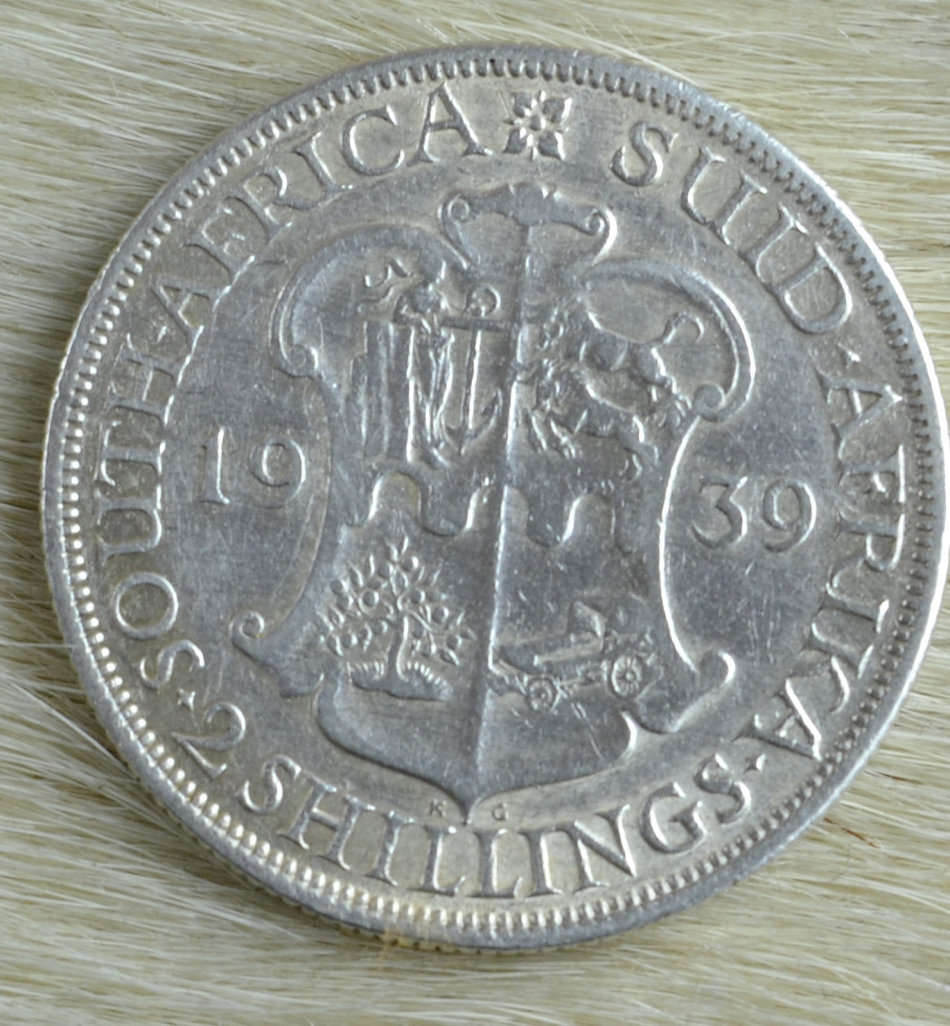 1939 SA Union 2 Shillings - Florin - Silver - 9.05gm