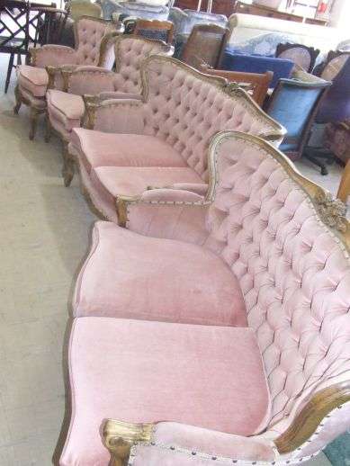 6 Seater Queen Anne Lounchsuite
