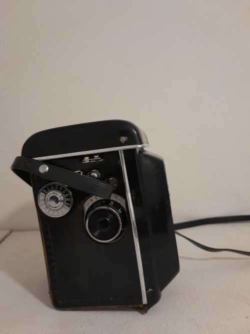 Vintage Yashica twin lens camera