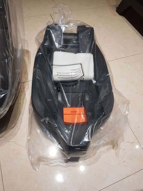 Chelino Platinum, IPOD Car Seat