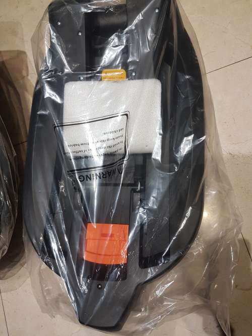 Chelino Platinum, IPOD Car Seat