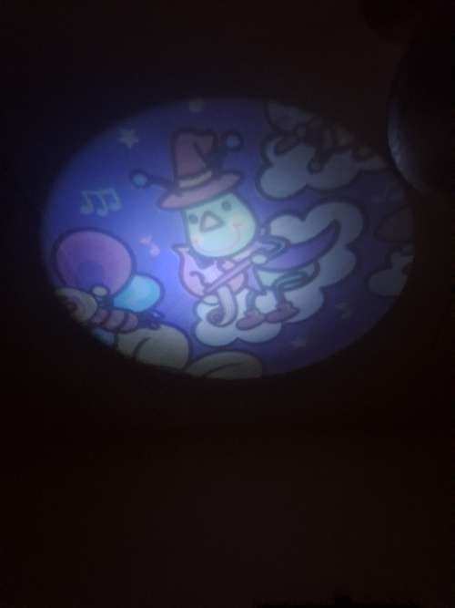 BABY SOOTHING LIGHT Trust Tomy Starlight Dreamshow, Yellow, 0 months + baby sleeping