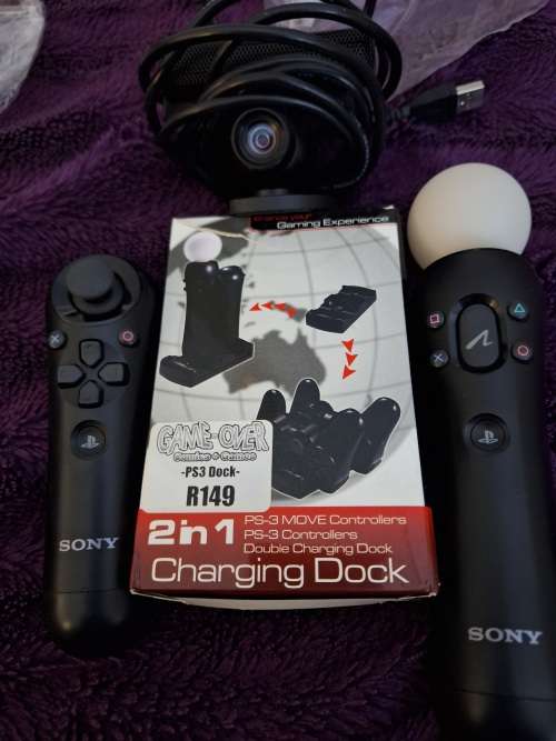 PS3 PS4 Move Controllers and camera and charging dock