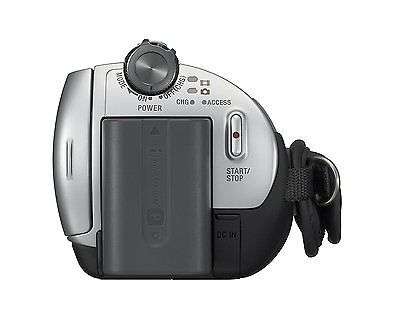 R3999.00 - Sony DCR-SR47E 30GB HDD Handycam 'PAL' Camcorder (Silver) 40X OPTICAL ZOOM / Discs