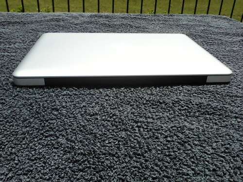 "LIKE NEW" Apple Macbook Pro A1278 - 13" - Intel Core i5 - 512 GB SSD - 16GB RAM  - 2.5GHz - Backlit