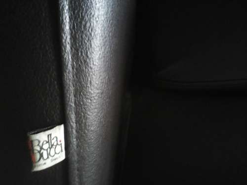 BELLA DUCCI 100% ORIGINAL ITALIAN BROWN LEATHER COUCH RELAILS FOR R15.999