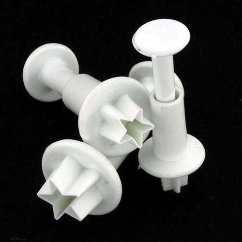 3 Piece Star Fondant Plunger Cutter Set **Make your own cupcake decorations**