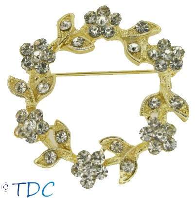 SALE!! Adorable Wreath Brooch