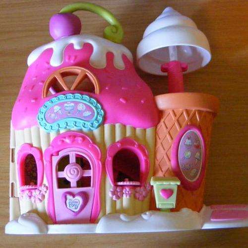 Hasbro Mini My Little Pony "Ponyville" House PLUS EXTRAS