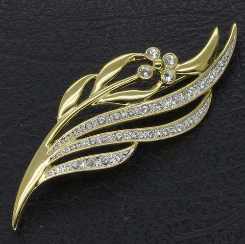 Lovely Gold-Plated Brooch