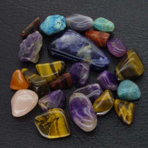Mixed lot of Polished Stones -- Amethyst, Tigers Eye Etc