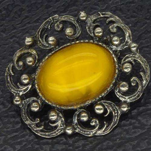 Charming Vintage Frame Brooch