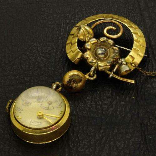 Vintage Brooch Watch -- Working