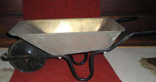 Tri-Ang? Wheelbarrow