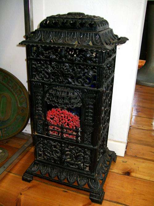 Late Victorian Cast Iron Heater