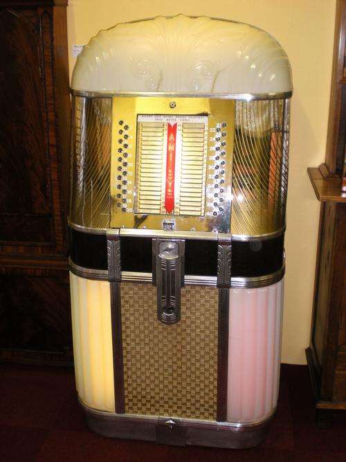 1948 - 1950 AMI Model B Jukebox