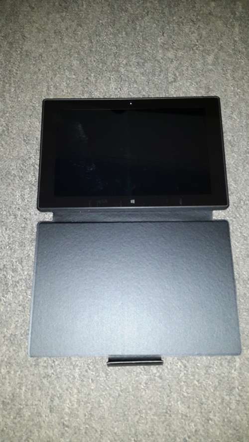 Like New Mecer A890A Wifi Full Windows 10 Tablet with accessories