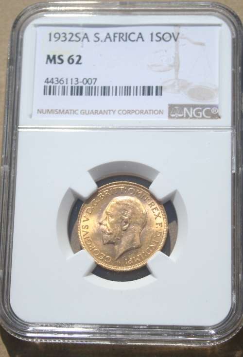 1932 SA GOLD SOV/POUNS NGC GRADED MS 62