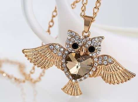 Stunning OWL rhinestone necklace