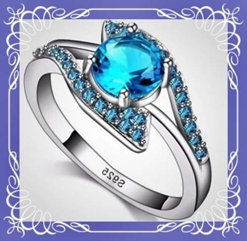 Wear the sky with this sparkling blue ring S7