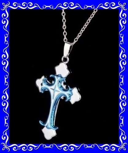 Fantastic stylish cross pendant and chain