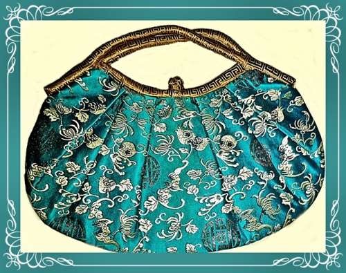 Pretty and comfortable soft handle bag for everyday use