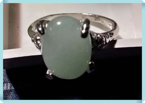 Perfectly pretty stone rings in silver coated finish