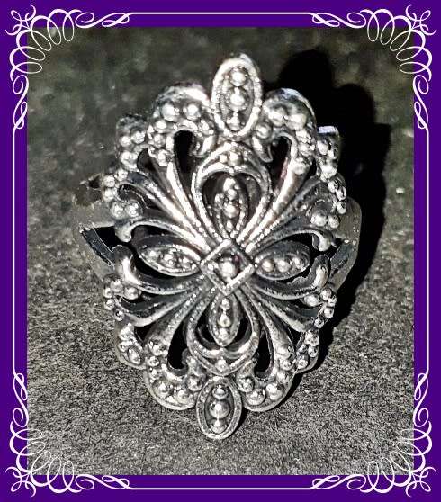 Lovely Vintage Tibetan silver Rings 18mm